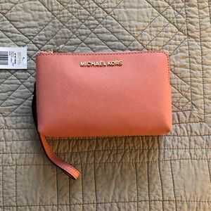 NWT Michael Kors Wristlet Peach